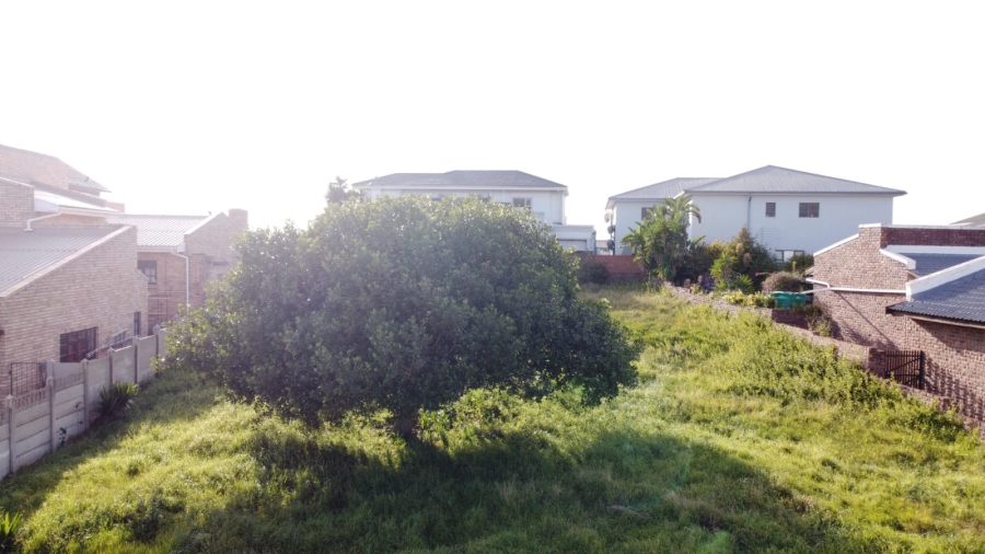 0 Bedroom Property for Sale in Wavecrest Eastern Cape